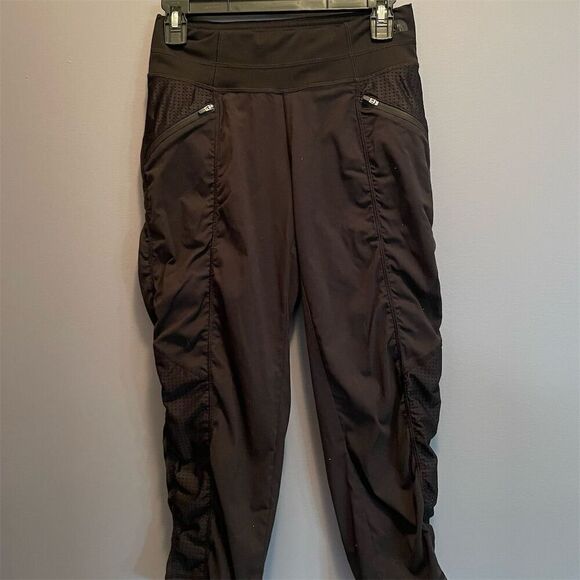The North Face Pants - *3/$15 The North Face Women's XS Black Cropped, Outdoors Nylon Pants Casual